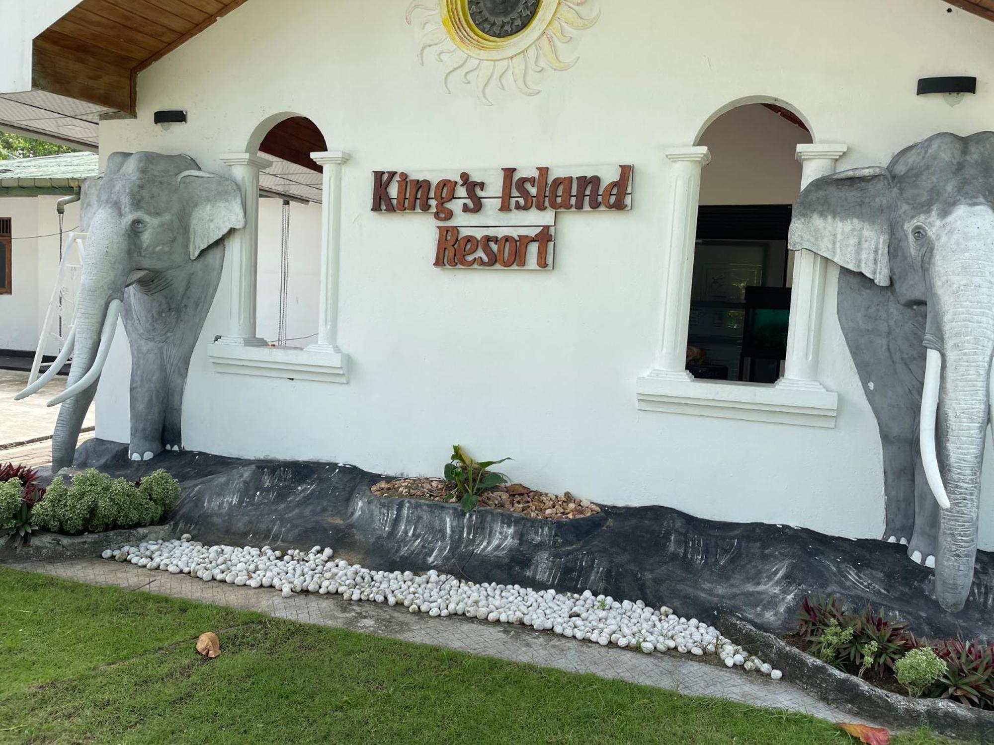 King'S Island Resort Negombo Exterior photo